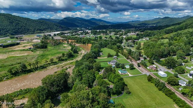 851 Adkins Lane, Erwin, TN 37650