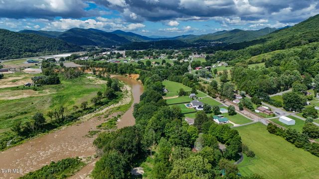 851 Adkins Lane, Erwin, TN 37650