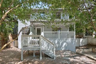 2102 E 8th ST, Austin, TX 78702