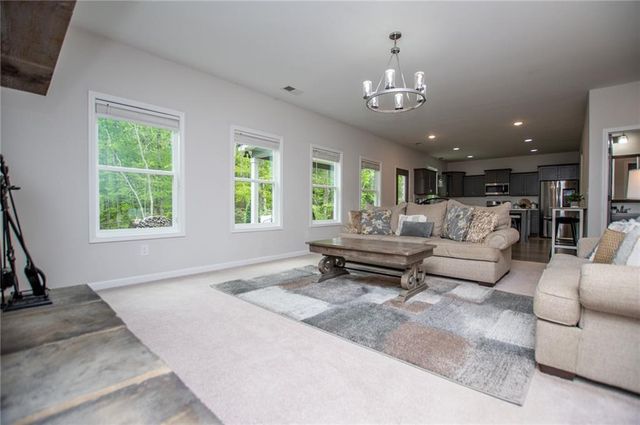 405 Adler Point, Carrollton, GA 30117