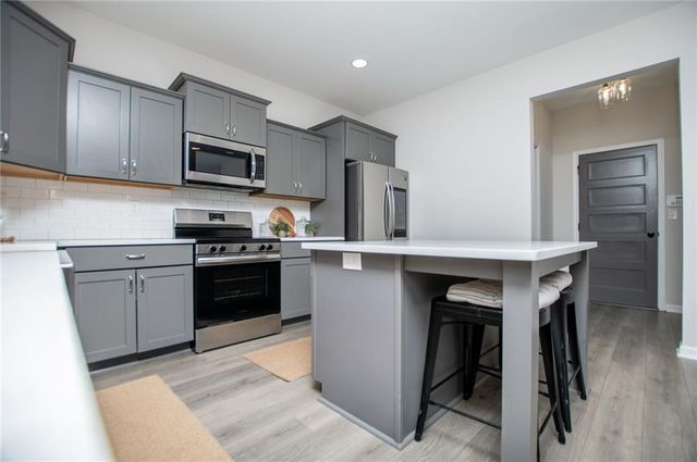 405 Adler Point, Carrollton, GA 30117