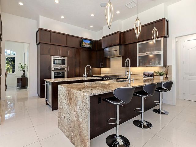 16206 BAYCROSS DRIVE, Lakewood Ranch, FL 34202