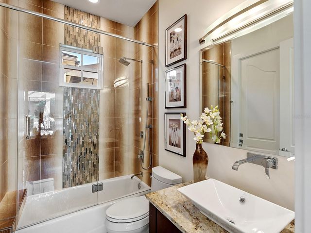 16206 BAYCROSS DRIVE, Lakewood Ranch, FL 34202