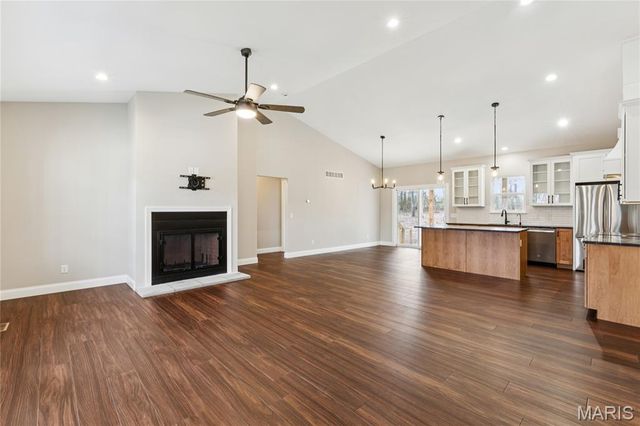 619 North Ethlyn Road, Winfield, MO 63389