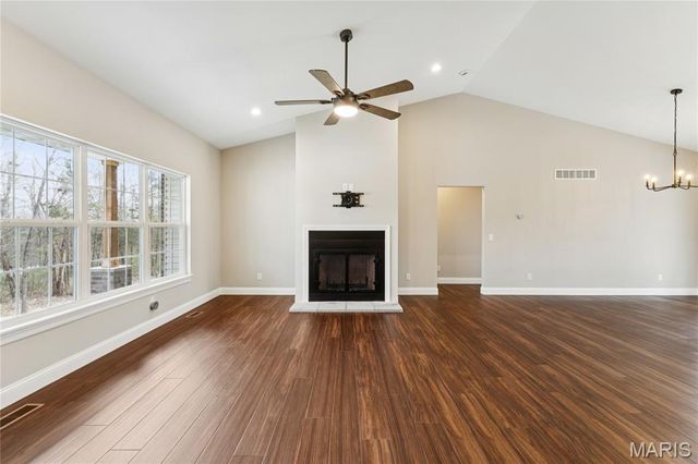 619 North Ethlyn Road, Winfield, MO 63389