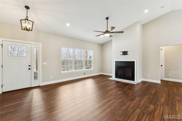 619 North Ethlyn Road, Winfield, MO 63389