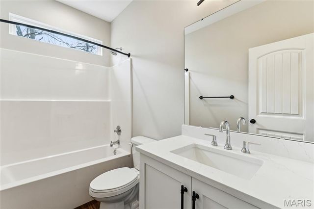 619 North Ethlyn Road, Winfield, MO 63389