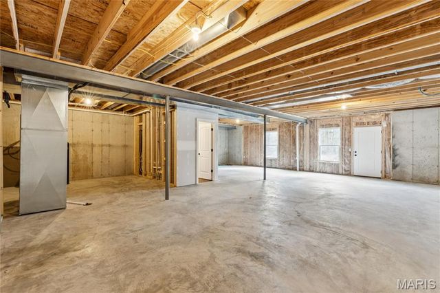 619 North Ethlyn Road, Winfield, MO 63389