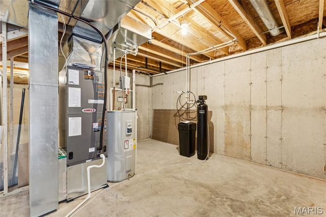 619 North Ethlyn Road, Winfield, MO 63389