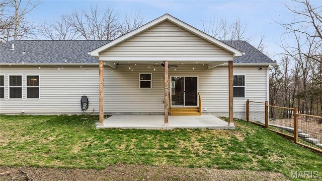 619 North Ethlyn Road, Winfield, MO 63389