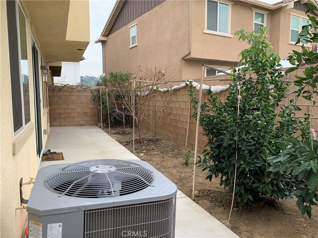 908 Werly Dr, Pomona, CA 91768