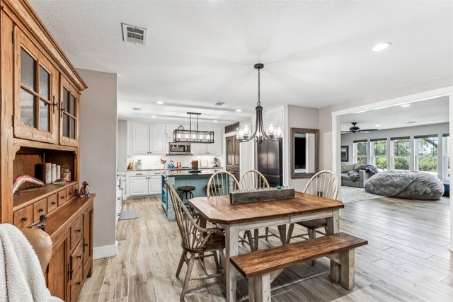 304 W Links Drive, Godley, TX 76044