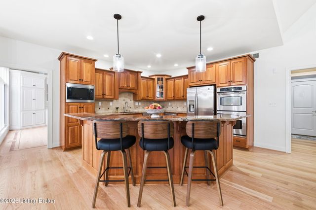 13304 Ashford Cir, Goshen, KY 40026