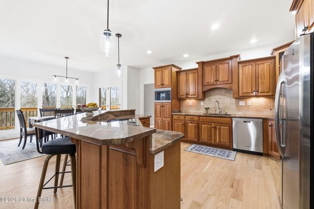 13304 Ashford Cir, Goshen, KY 40026