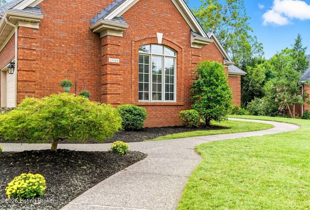 13304 Ashford Cir, Goshen, KY 40026