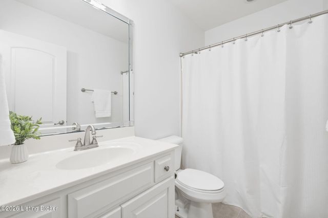 13304 Ashford Cir, Goshen, KY 40026