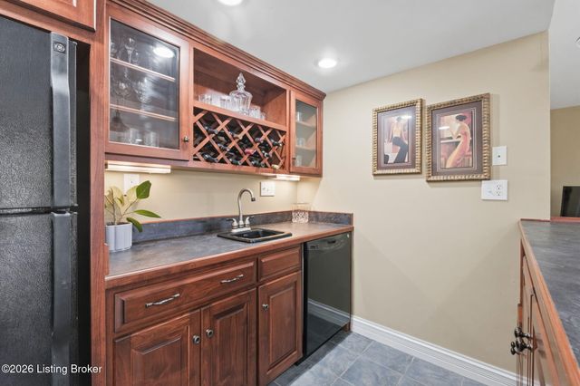 13304 Ashford Cir, Goshen, KY 40026