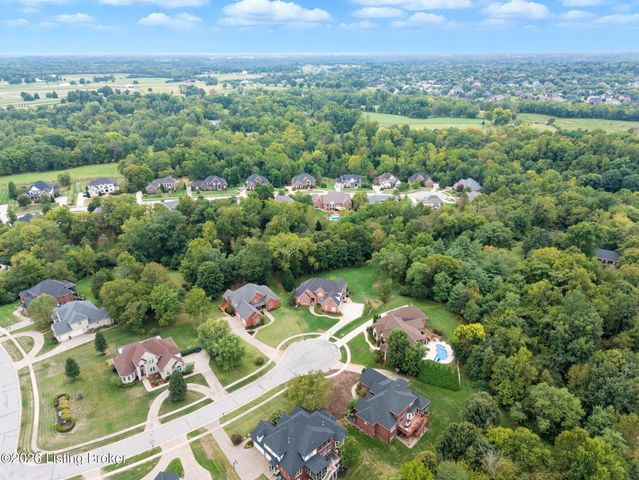 13304 Ashford Cir, Goshen, KY 40026