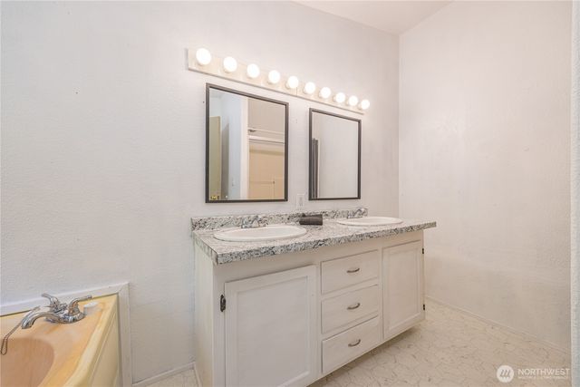 202 Home Lane, Port Angeles, WA 98362