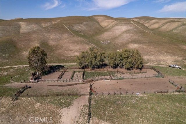 3160 Gillis Canyon Road, Shandon, CA 93461