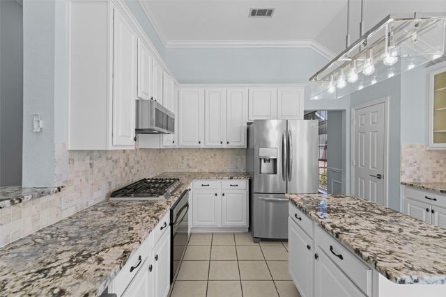 2768 Club Ridge Drive, Lewisville, TX 75067