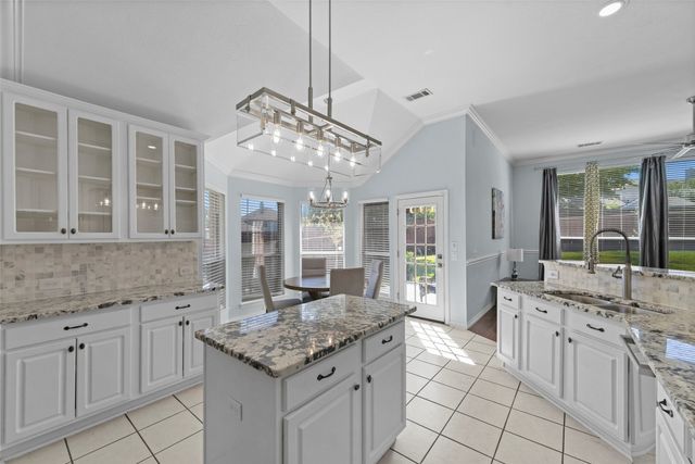2768 Club Ridge Drive, Lewisville, TX 75067