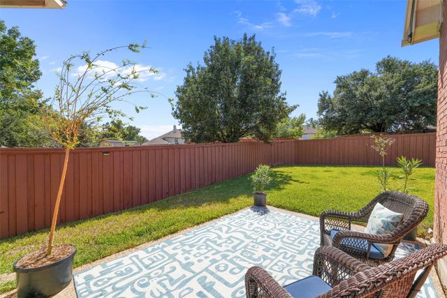 2768 Club Ridge Drive, Lewisville, TX 75067