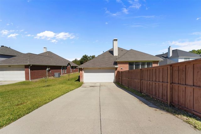 2768 Club Ridge Drive, Lewisville, TX 75067