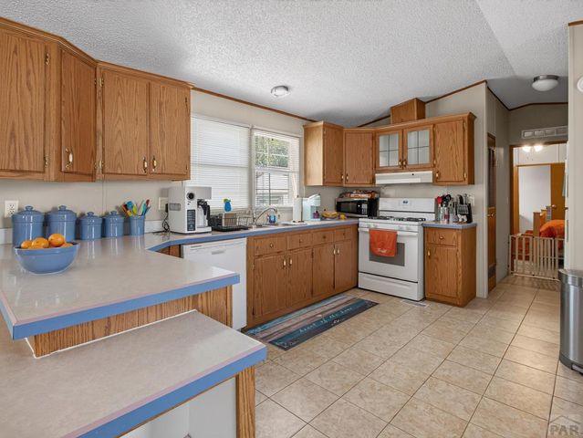 333 E Countryside Dr, Pueblo West, CO 81007