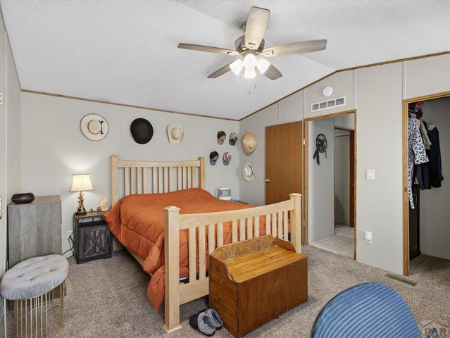 333 E Countryside Dr, Pueblo West, CO 81007
