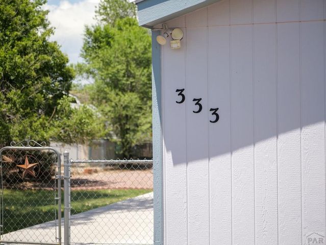 333 E Countryside Dr, Pueblo West, CO 81007