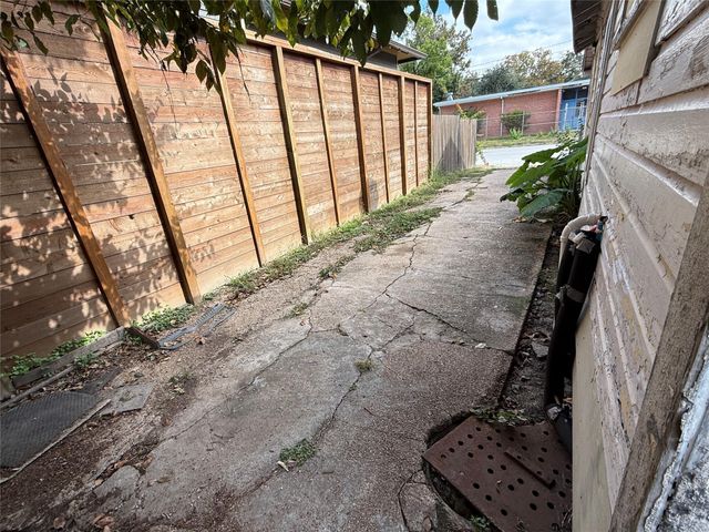 4011, 4017 Terry Street, Houston, TX 77009