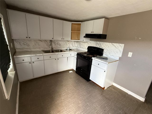 4011, 4017 Terry Street, Houston, TX 77009