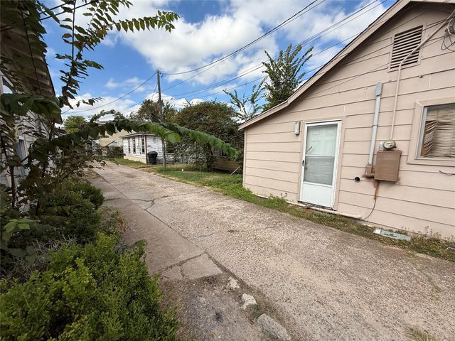 4011, 4017 Terry Street, Houston, TX 77009