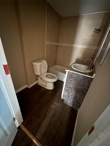 4011, 4017 Terry Street, Houston, TX 77009