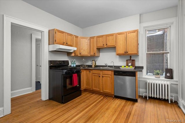 548 Warburton Avenue 2W, Hastings-on-hudson, NY 10706