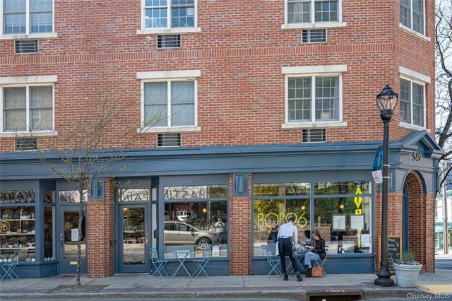 548 Warburton Avenue 2W, Hastings-on-hudson, NY 10706