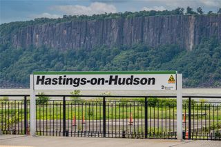 548 Warburton Avenue 2W, Hastings-on-hudson, NY 10706