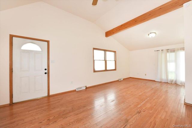 257 Maple Street, Massapequa Park, NY 11762