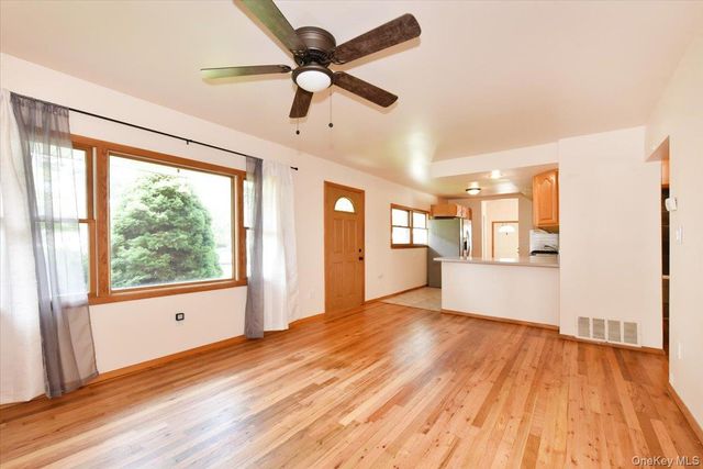 257 Maple Street, Massapequa Park, NY 11762