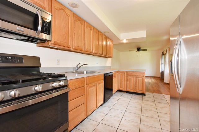 257 Maple Street, Massapequa Park, NY 11762