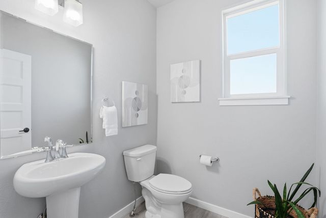 9111 N Rosebury Ln, Spokane, WA 99208