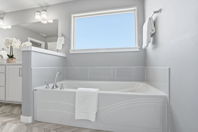 9111 N Rosebury Ln, Spokane, WA 99208