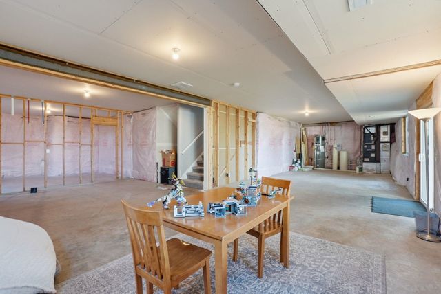 9111 N Rosebury Ln, Spokane, WA 99208