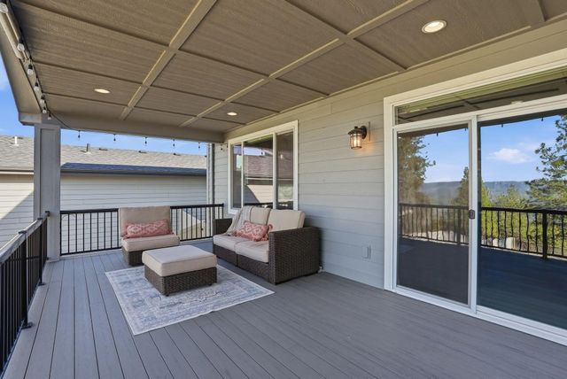 9111 N Rosebury Ln, Spokane, WA 99208