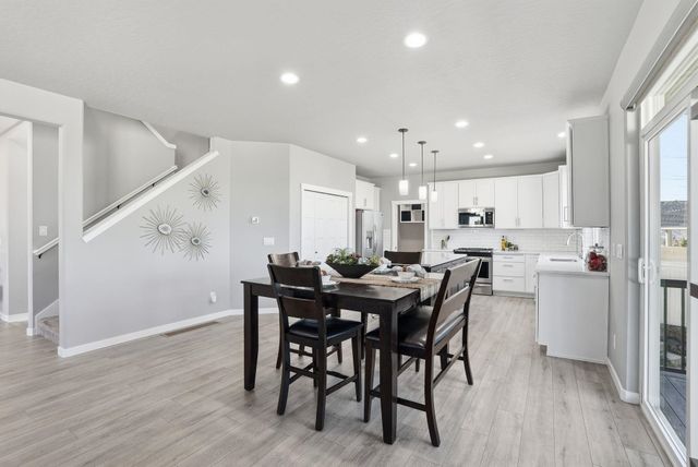 9111 N Rosebury Ln, Spokane, WA 99208