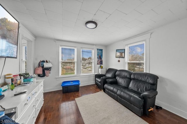 11 Hazel St 1-2, Morristown Town, NJ 07960