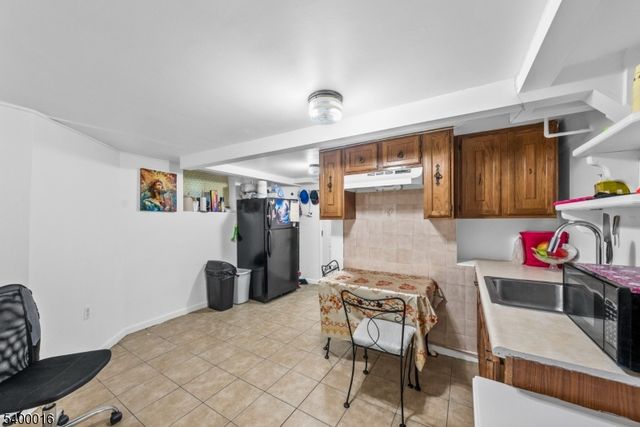 11 Hazel St 1-2, Morristown Town, NJ 07960