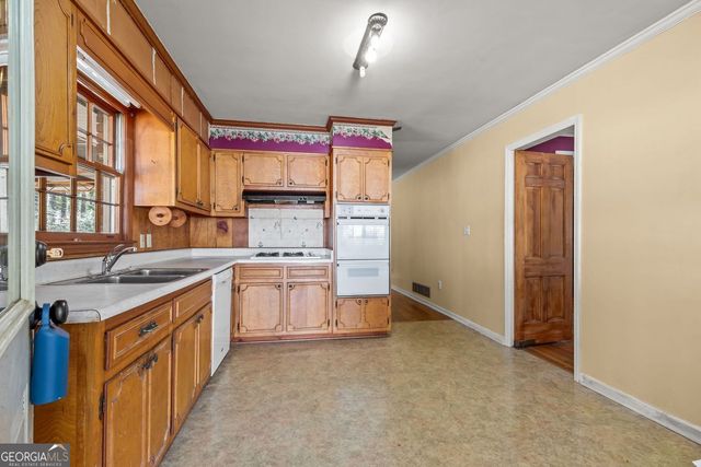 437 Forrest Avenue, Fayetteville, GA 30214