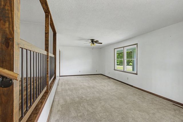 781 Blue Creek Rd, Tullahoma, TN 37388